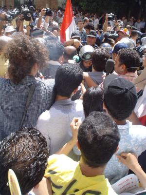 محاولة كسر الكوردون