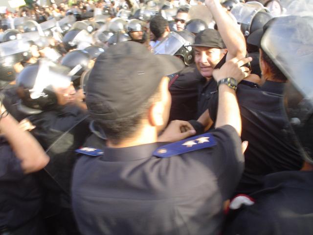 ظباط و جنود من أجل التفعيص