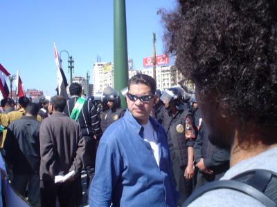 ابن الوسخة حرامى الشنطة