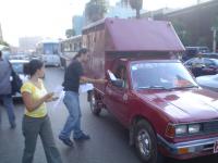 توزيع منشورات تدعو للتظاهر يوم الانتخابات